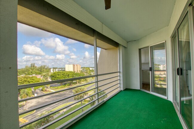 Building Photo - 3590 Via Poinciana