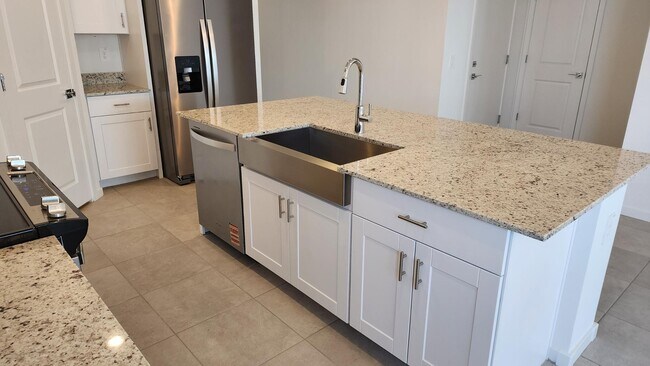 Building Photo - 7615 E Cozy Cottage Ln