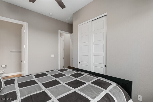 Building Photo - 359 Con Brio Ln