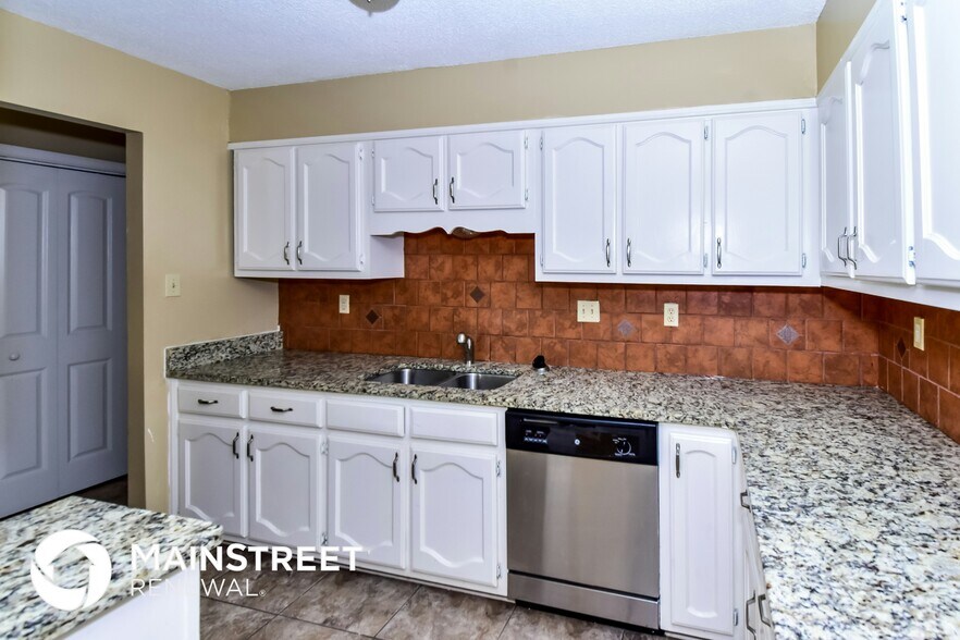 Building Photo - 1677 Ranmar Dr