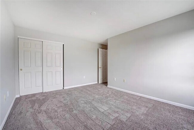 Building Photo - 3044 Westminster Dr