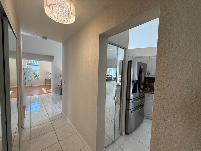 Building Photo - 9392 Cascade Ct