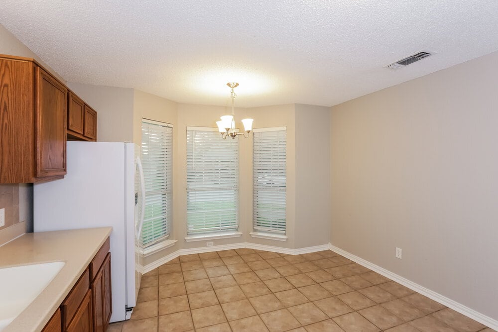 Building Photo - 8060 Cannonwood Dr