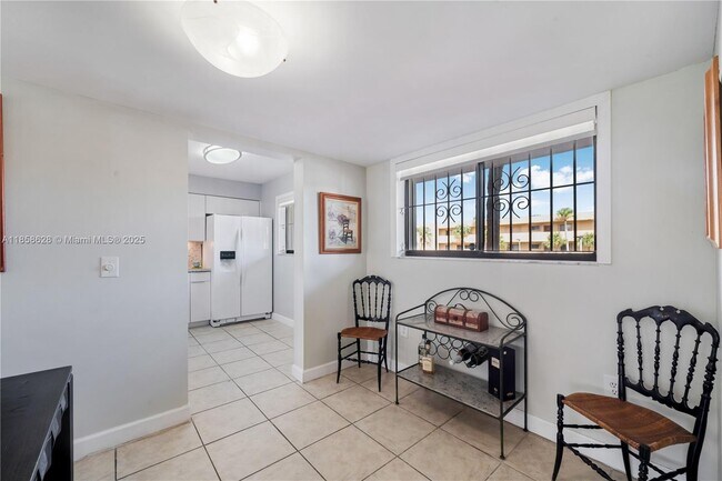 Building Photo - 8415 SW 107th Ave