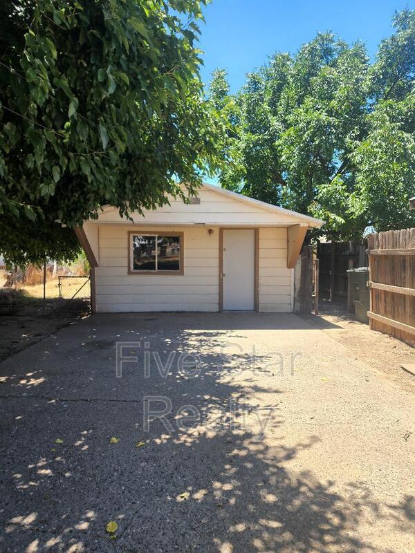 Primary Photo - 1570 3rd St