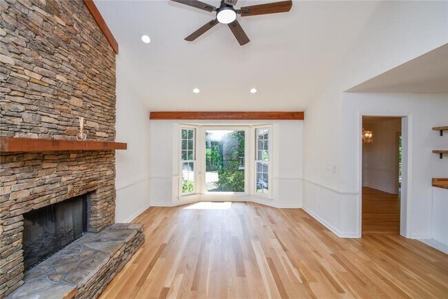 Building Photo - 17040 Birmingham Rd