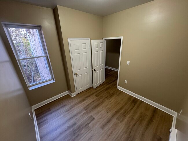 Building Photo - 2327 N 18th St