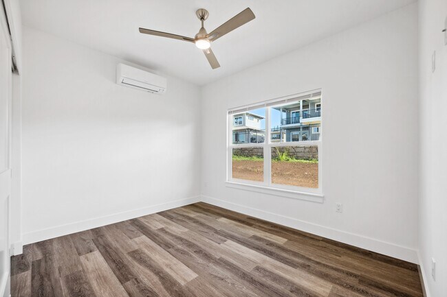 Building Photo - 125 Oliona St