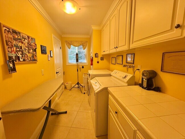 Building Photo - SARATOGA - Meticulously maintained home in serene settings with pool-Hillside Oasis