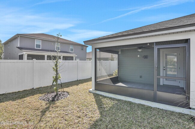 Building Photo - 212 Ruskin Dr
