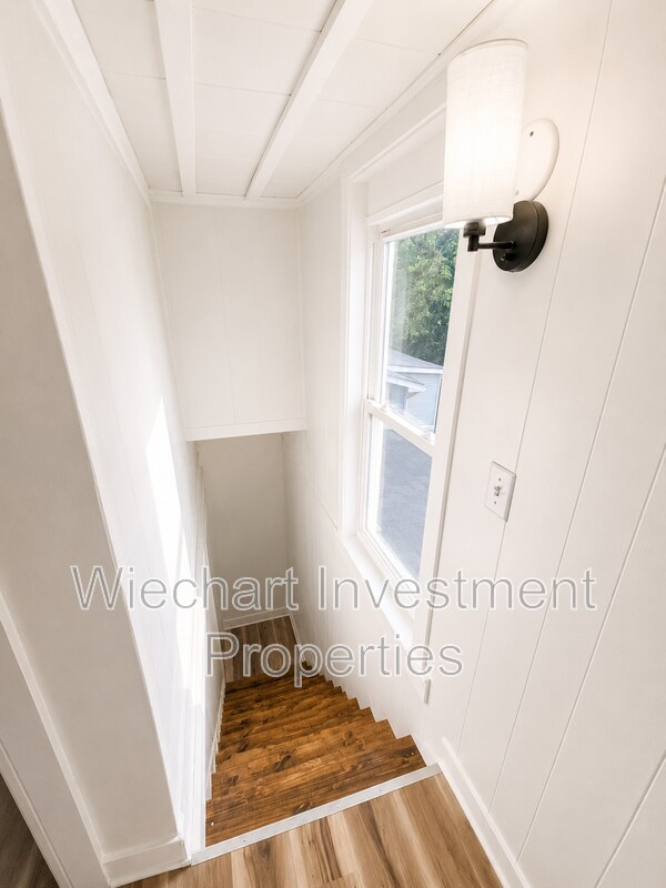 Building Photo - 514 N Elizabeth St