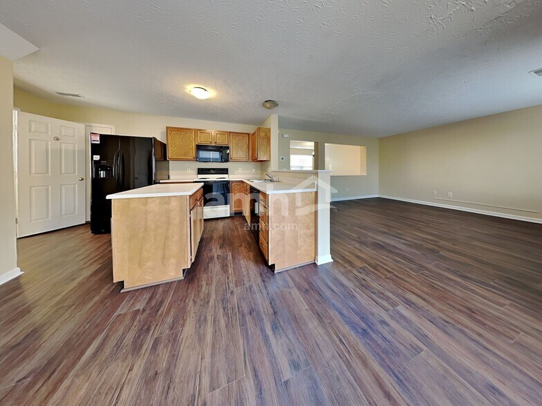 Building Photo - 6540 Black Forest Ct