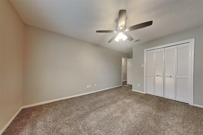 Building Photo - 8103 Silent Cedars Dr