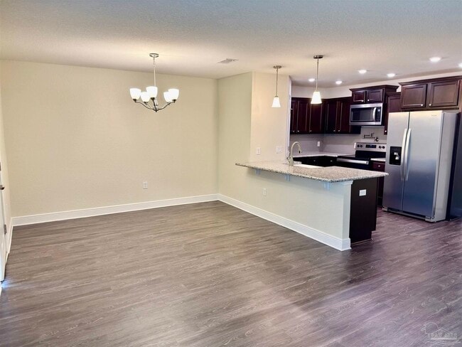 Building Photo - 5065 Peach Dr