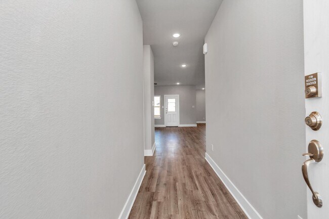 Building Photo - Welcome to the Holly — Spacious Comfort, Modern Style.