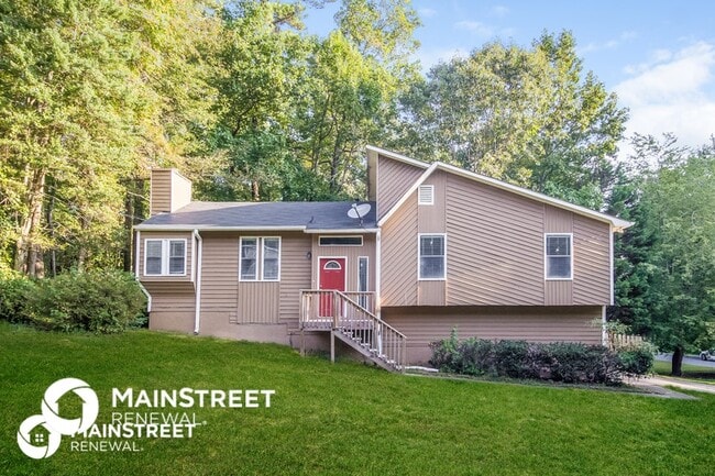 Building Photo - 2490 Deerfield Dr