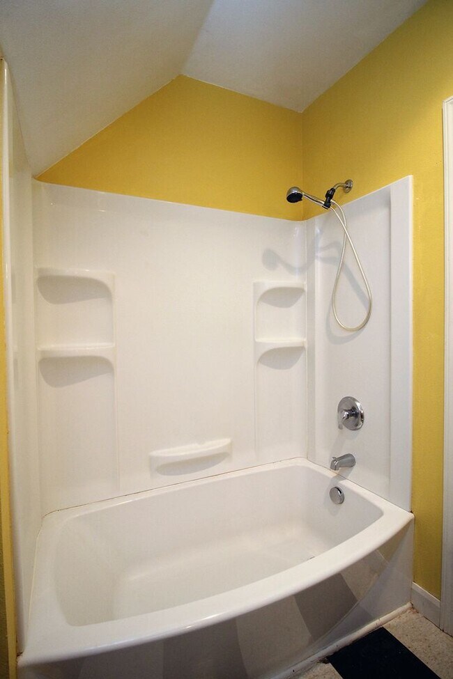 Building Photo - 3308 N Missouri Ave