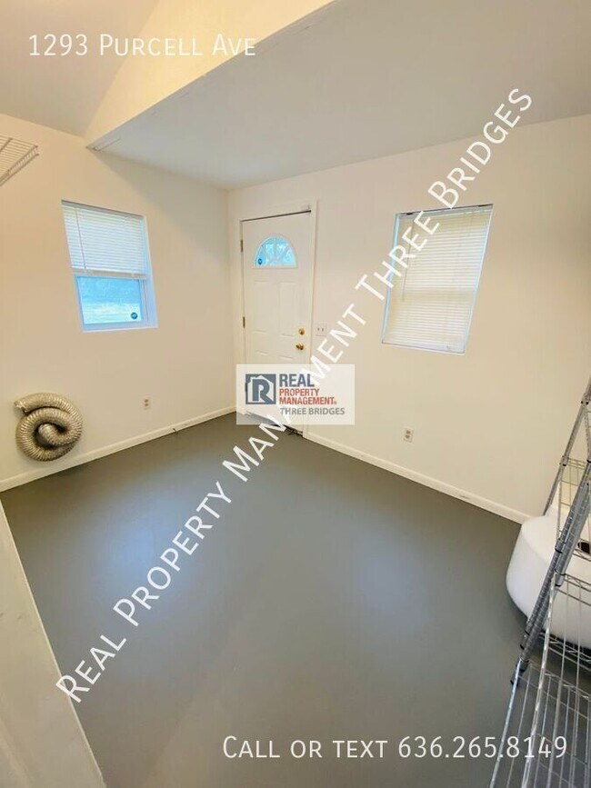 Building Photo - 1293 Purcell Ave