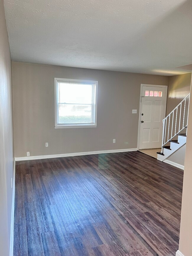 Building Photo - 309 N Marshall Ave