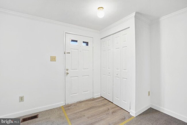 Building Photo - 13221 Black Walnut Ct