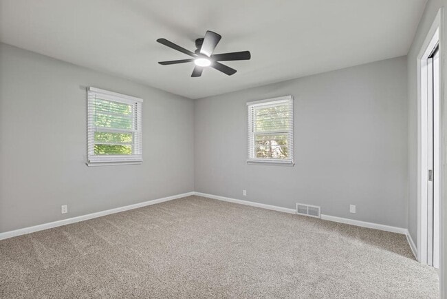 Building Photo - 7214 Northridge Dr