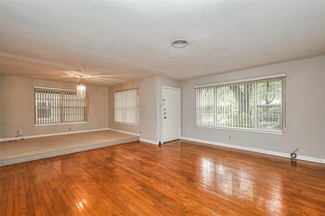 Building Photo - 1831 De Milo Dr