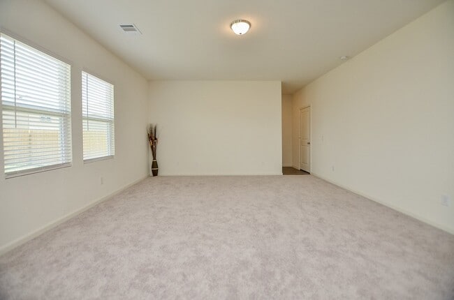 Building Photo - 1025 Long Bay Ct