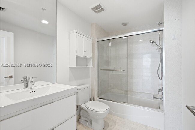 Building Photo - 17301 Biscayne Blvd