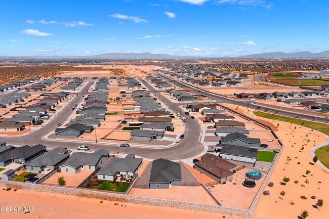 Building Photo - 1056 Nalito Beltran Pl