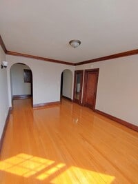 Building Photo - 1 bedroom in CICERO IL 60804