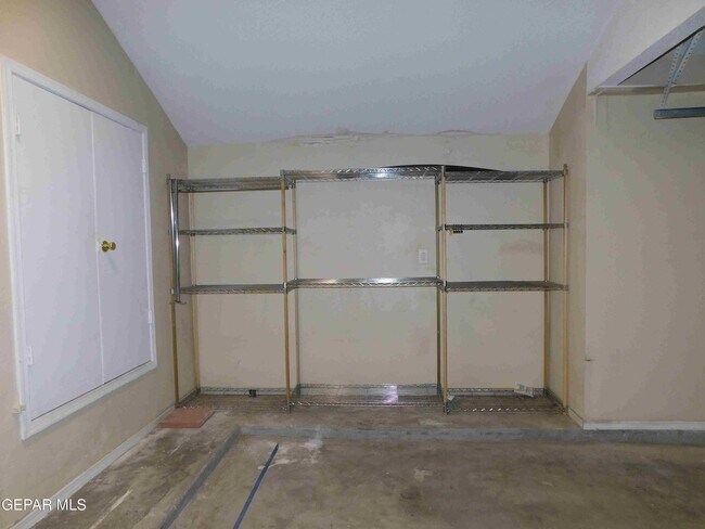 Building Photo - 8609 Pilgrimage Cir