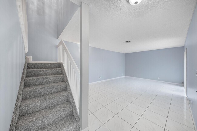 Building Photo - 2508 NW 99th Ave