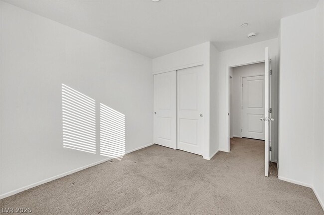 Building Photo - 7484 Mountain Ledge St