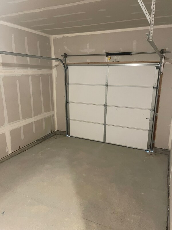 Building Photo - 5971 Poison Spider Rd