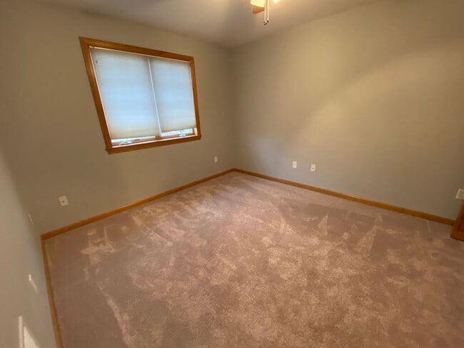 Building Photo - Outdoor living in the city