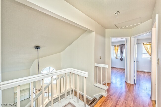 Building Photo - 7686 Selby Ct