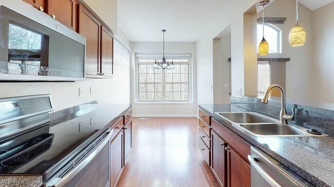 Building Photo - 4586 Creekside Dr