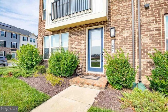 Building Photo - 167 Lyons Crk Dr