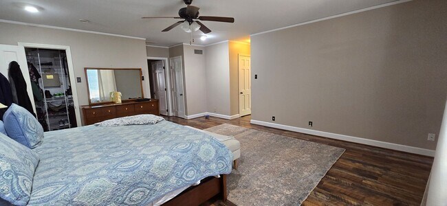 Building Photo - Red Oak Farm - Columbia County