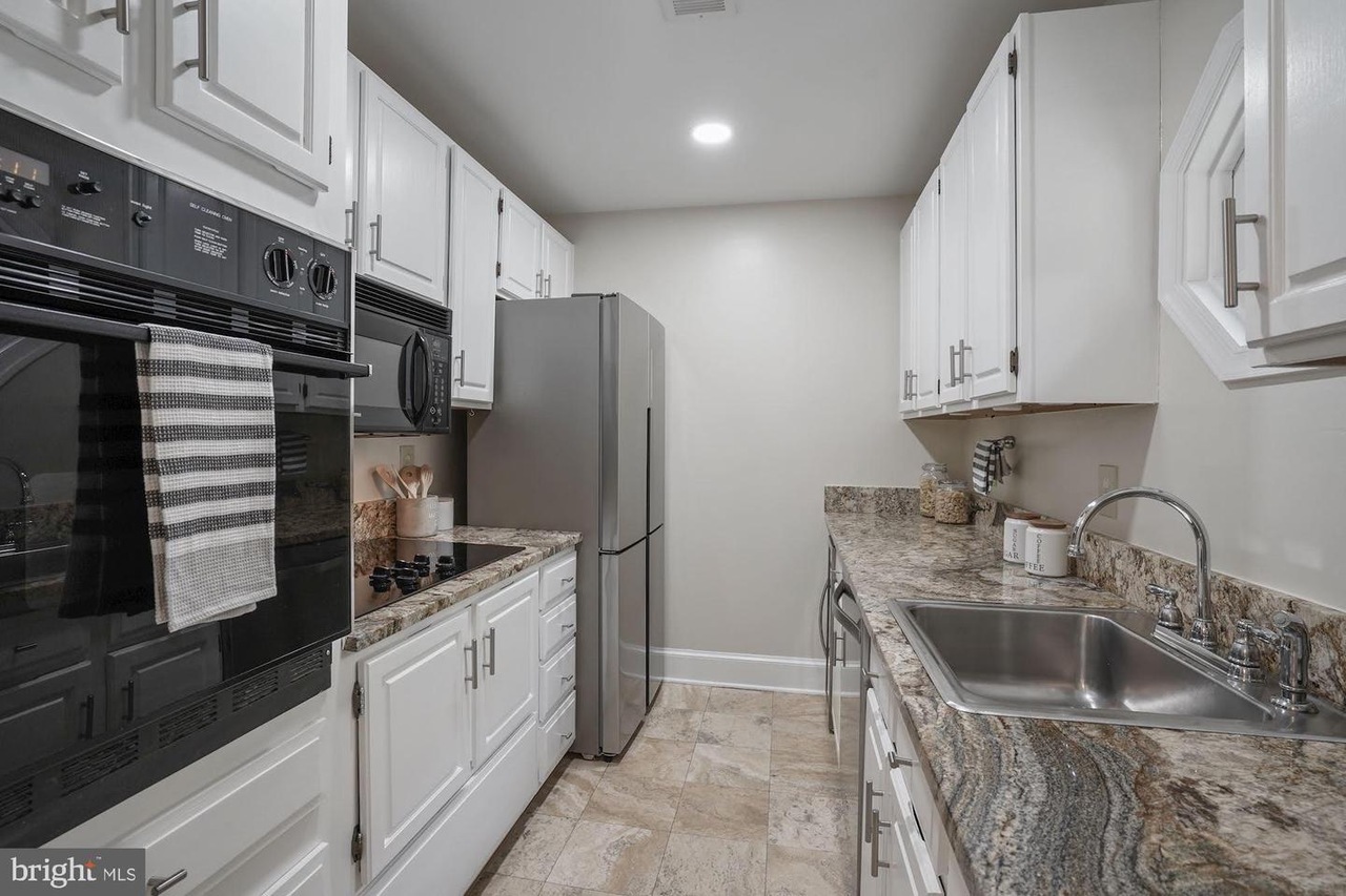 Kitchen - 1849 Kalorama Rd NW