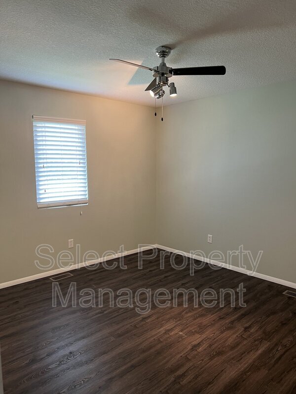 Building Photo - 2502 Alma St