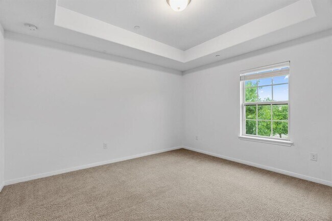 Building Photo - 11807 Frenchie Ln