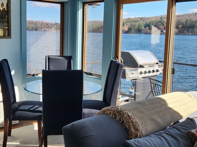 Building Photo - 44 W Shore Rd