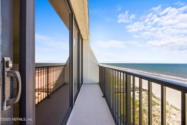 Building Photo - 2100 Ocean Dr S
