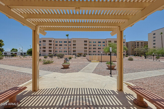 Building Photo - 7920 E Camelback Rd
