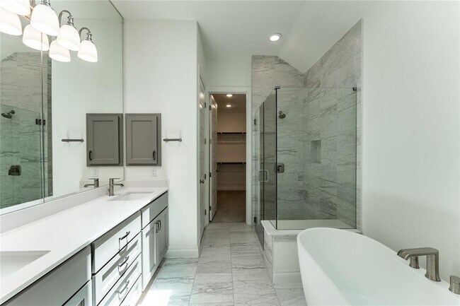 Building Photo - 152 Limestone Dr