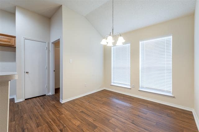 Building Photo - 202 Whitestone Way