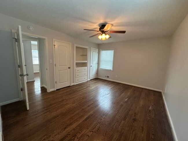Building Photo - {10240}  Renovated Home in Cherry Hills+ H...