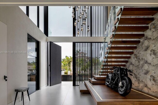 Building Photo - 1102 Washington St