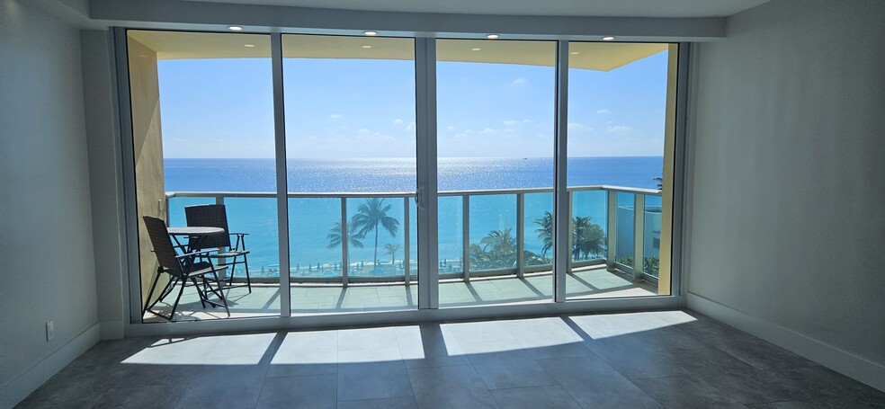 Building Photo - 2501 S Ocean Dr
